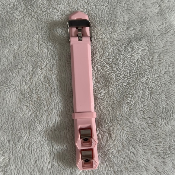 Fitbit Alta and Alta hr replacement band - Picture 3 of 5